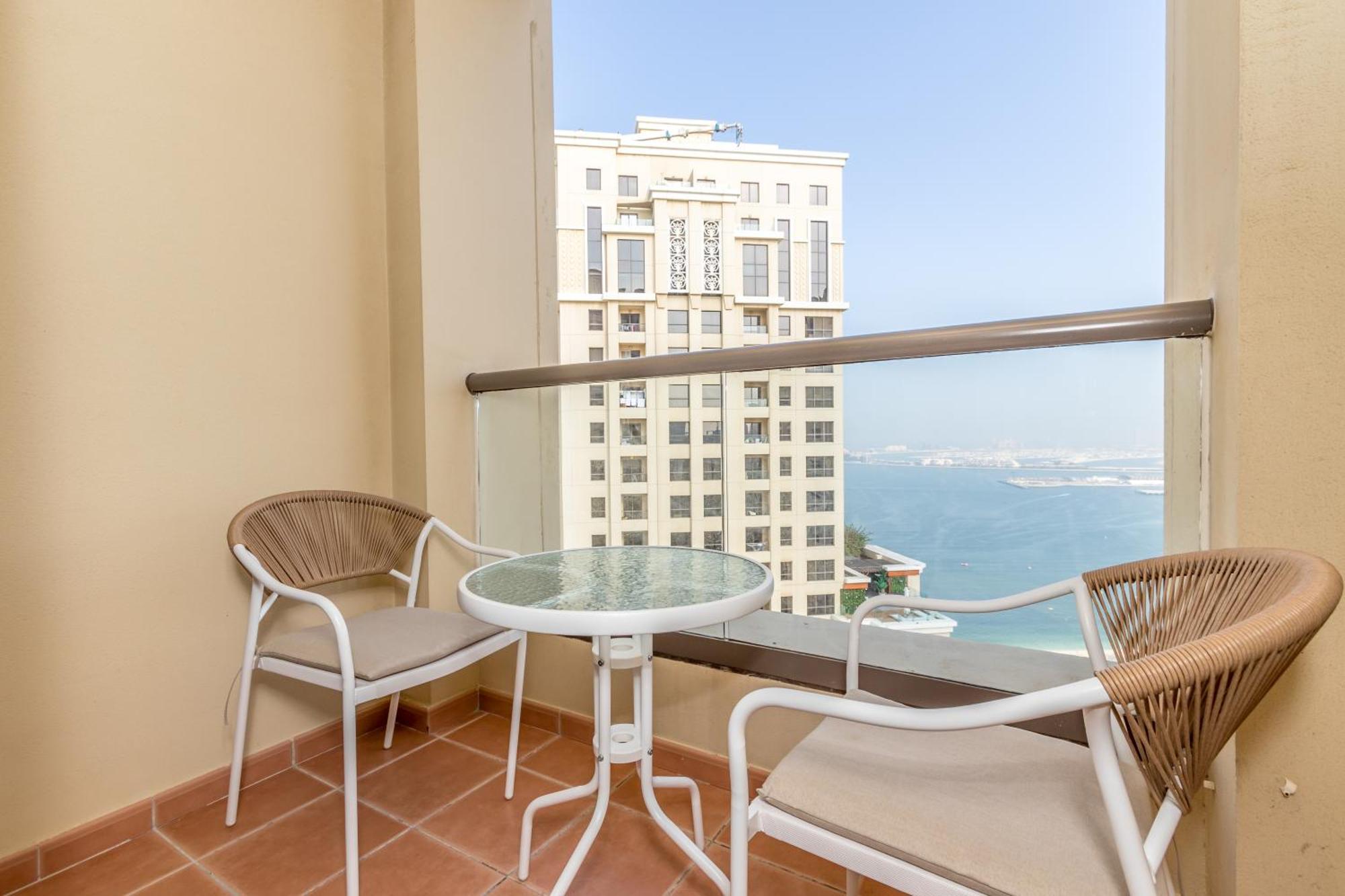 The Premium Jbr Sea View Luxury Suite Awarded "Traveller Award 2025" Дубай Экстерьер фото