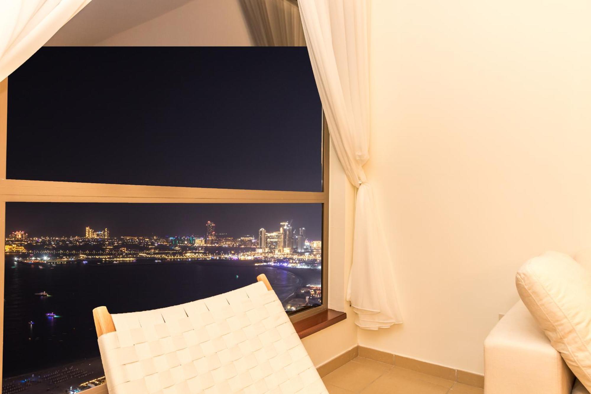 The Premium Jbr Sea View Luxury Suite Awarded "Traveller Award 2025" Дубай Экстерьер фото