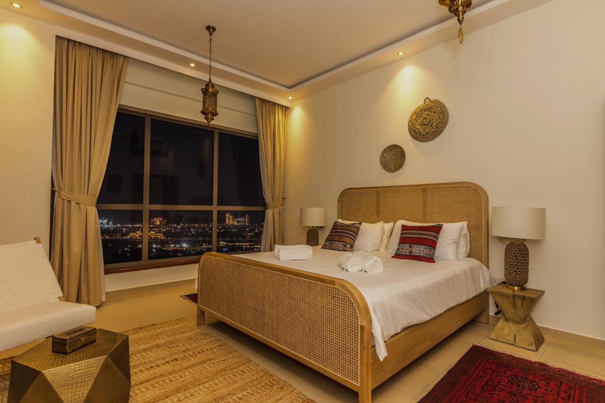 The Premium Jbr Sea View Luxury Suite Awarded "Traveller Award 2025" Дубай Экстерьер фото