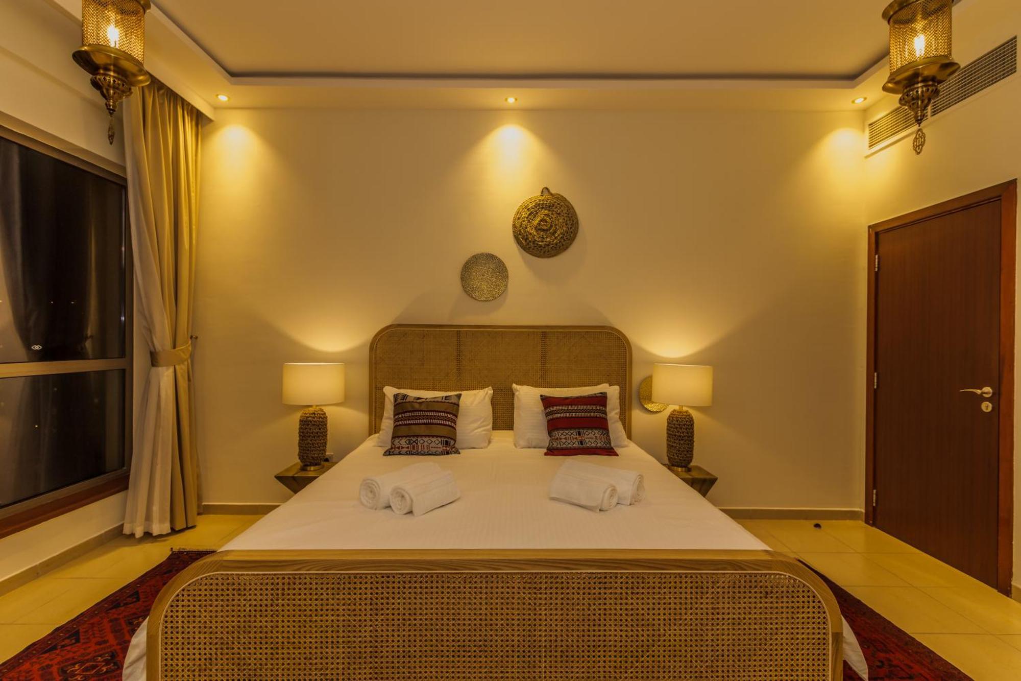 The Premium Jbr Sea View Luxury Suite Awarded "Traveller Award 2025" Дубай Экстерьер фото